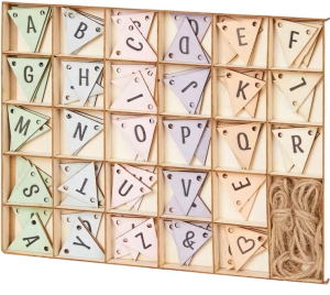 Łańcuch z flagami literkami 84 elementy kolorowy Hobby Flora
